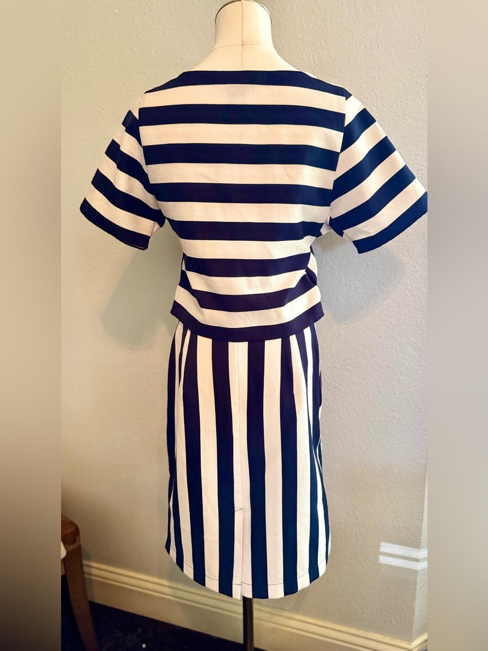 MARC JACOBS Scooter Navy Blue & White Striped Stretch Mini Dress w Split Back - Picture 5 of 16
